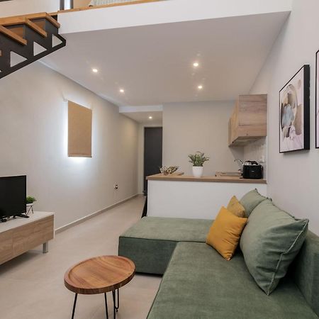 Cosy & Elegant Loft Suite In The City Center Закинтос Екстериор снимка